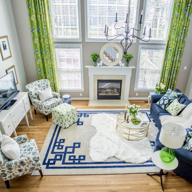 25 Blue and Green Living Room Ideas That Blend Bold Color with ...