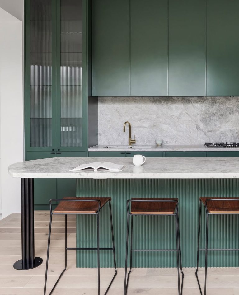 25 Emerald Green Kitchen 2025 Ideas That Make a Bold and Stylish ...