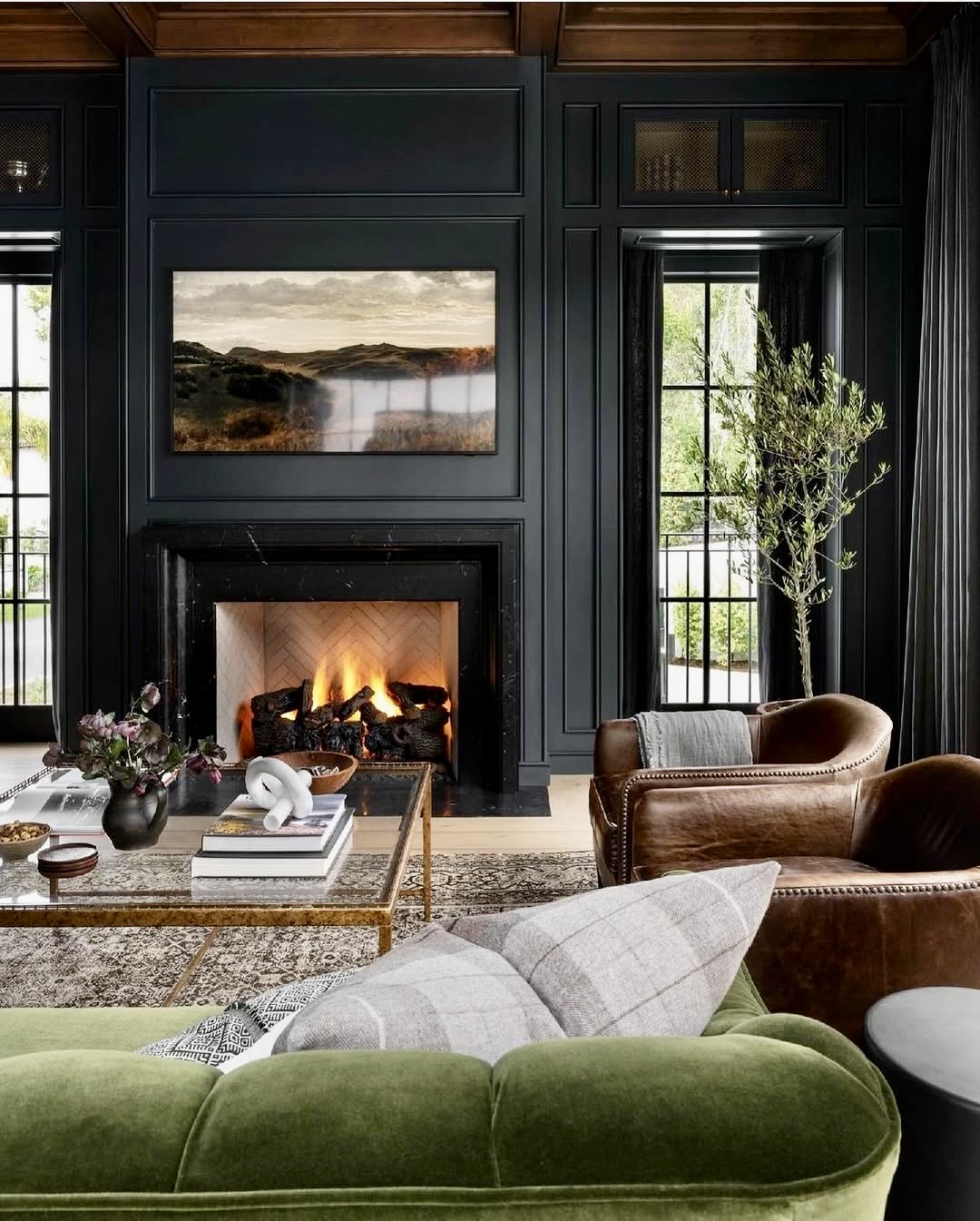 35 Moody Living Room 2025 Ideas for Cozy, Stylish Interiors with Dark ...