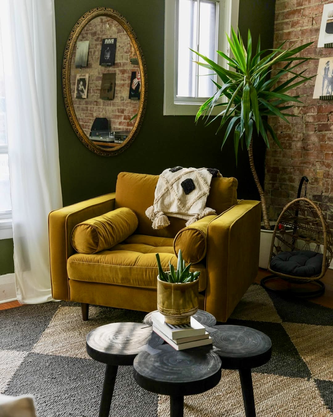35 Moody Living Room 2025 Ideas for Cozy, Stylish Interiors with Dark ...