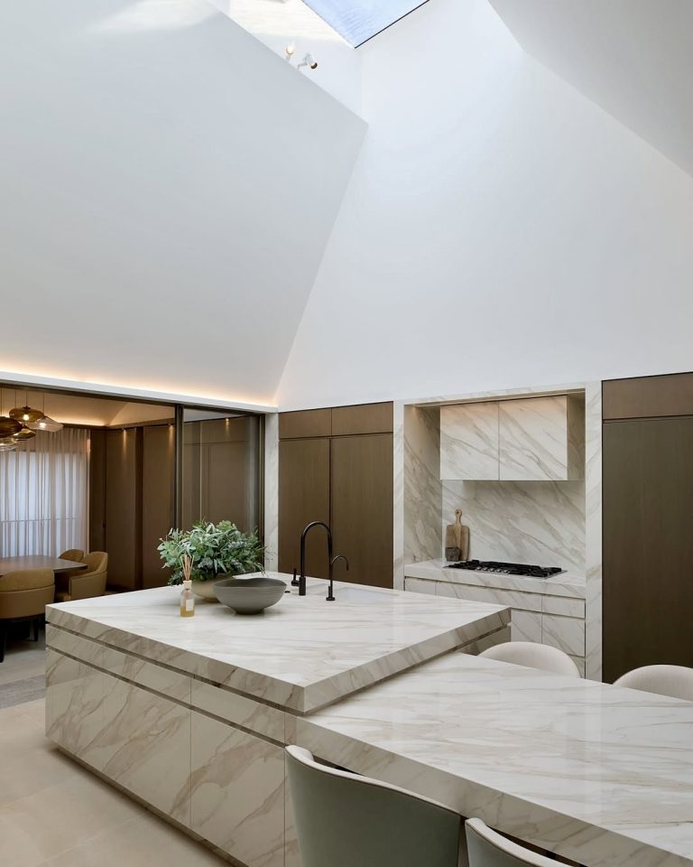 30 Contemporary Kitchen Ideas 2025 for Sleek, Organic, Rustic, and ...