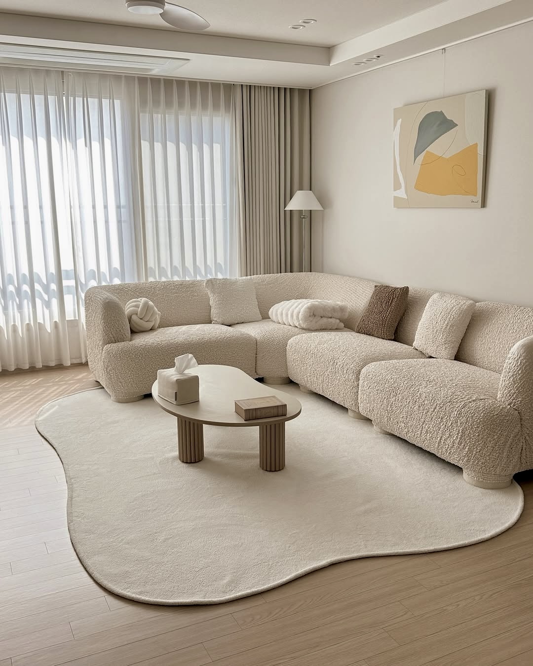 A closer look at Minimalist Functional Living Room Ideas