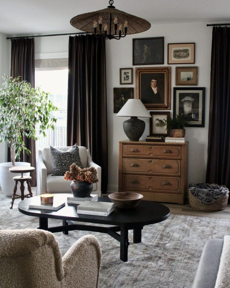 35 Moody Living Room 2025 Ideas for Cozy, Stylish Interiors with Dark ...