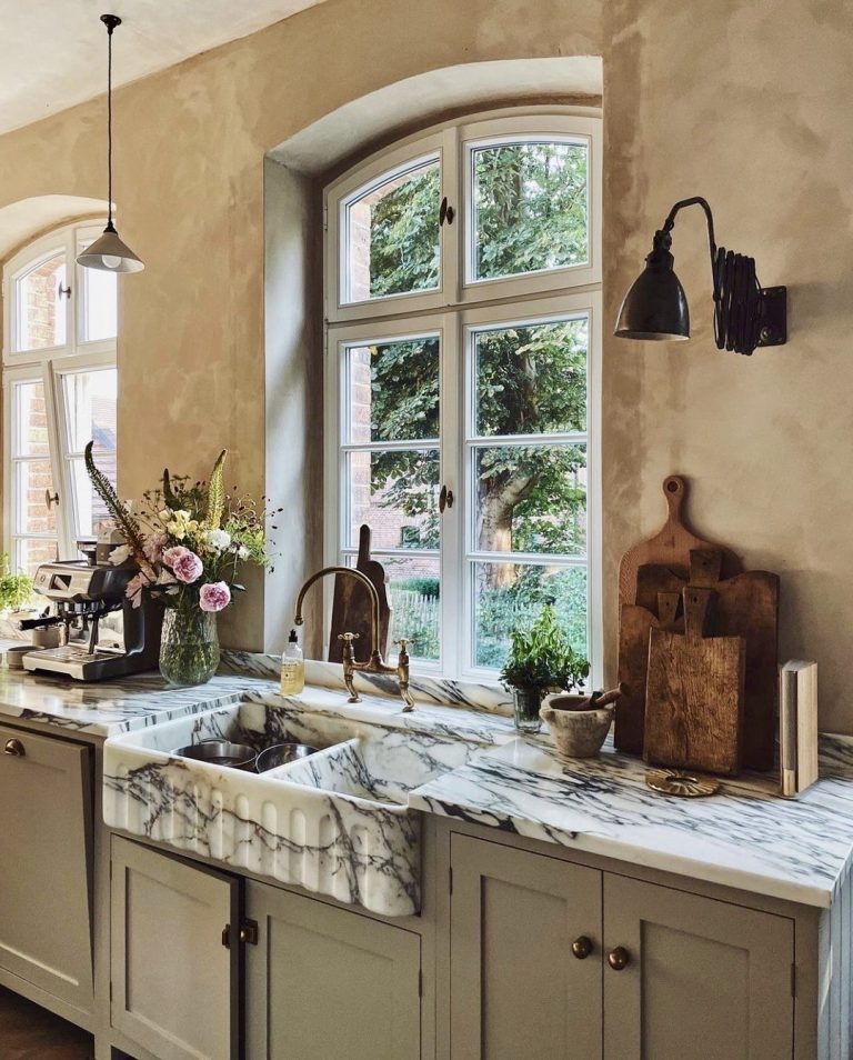 30 Rustic Kitchen Ideas 2025 That Blend Farmhouse Charm with Modern ...