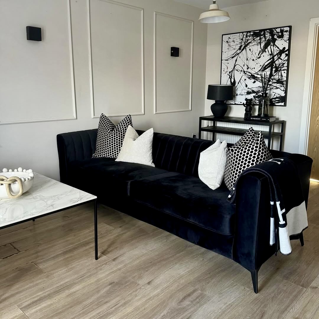 35 Black Sofa Ideas 2025 That Will Instantly Elevate Your Living Room ...