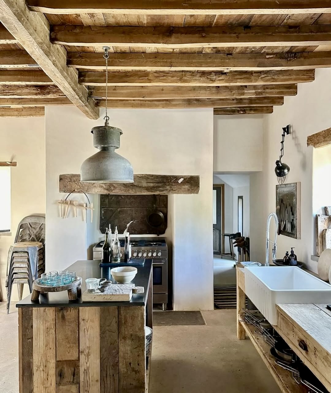 30 Rustic Kitchen Ideas 2025 That Blend Farmhouse Charm with Modern ...
