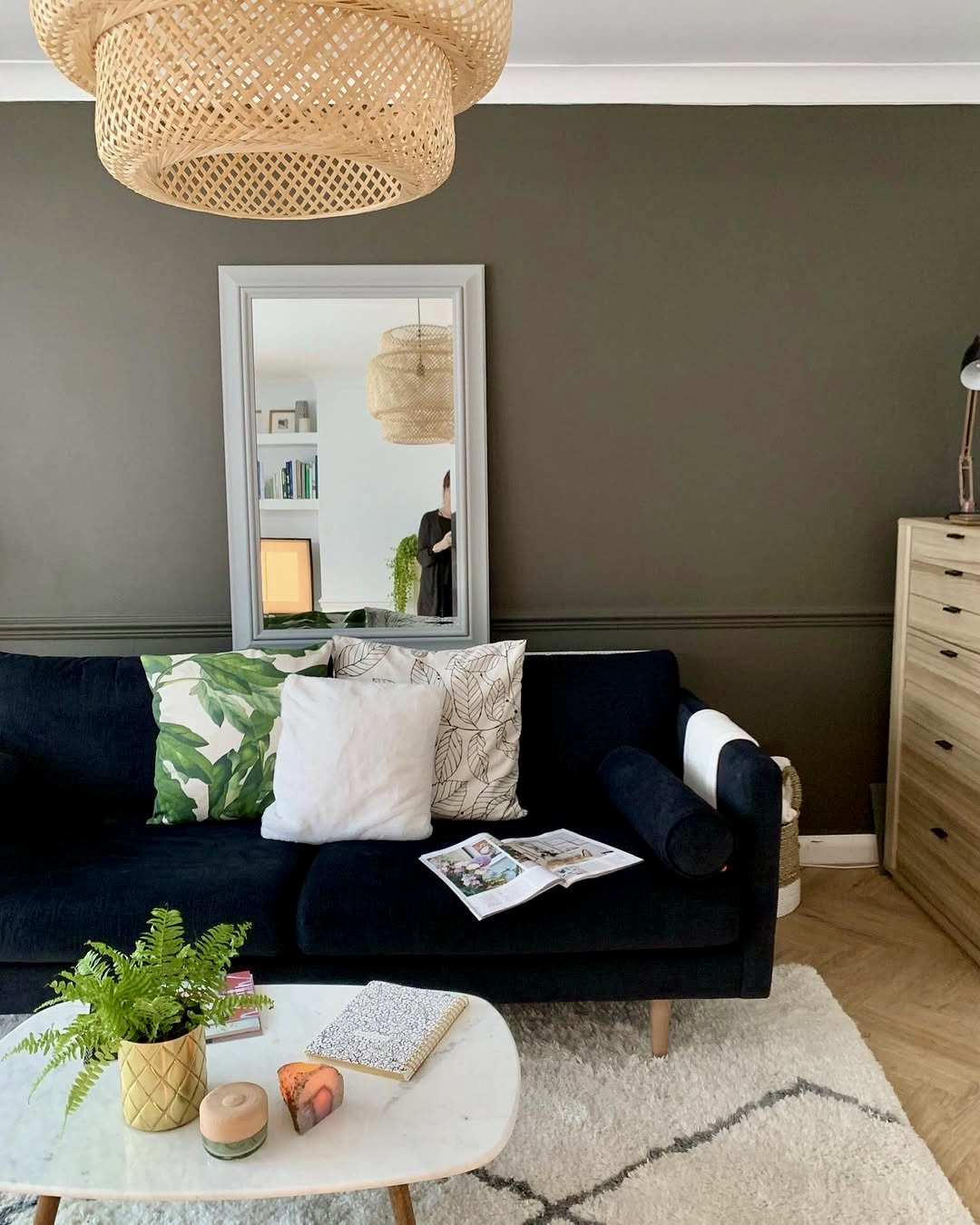 35 Black Sofa Ideas 2025 That Will Instantly Elevate Your Living Room ...