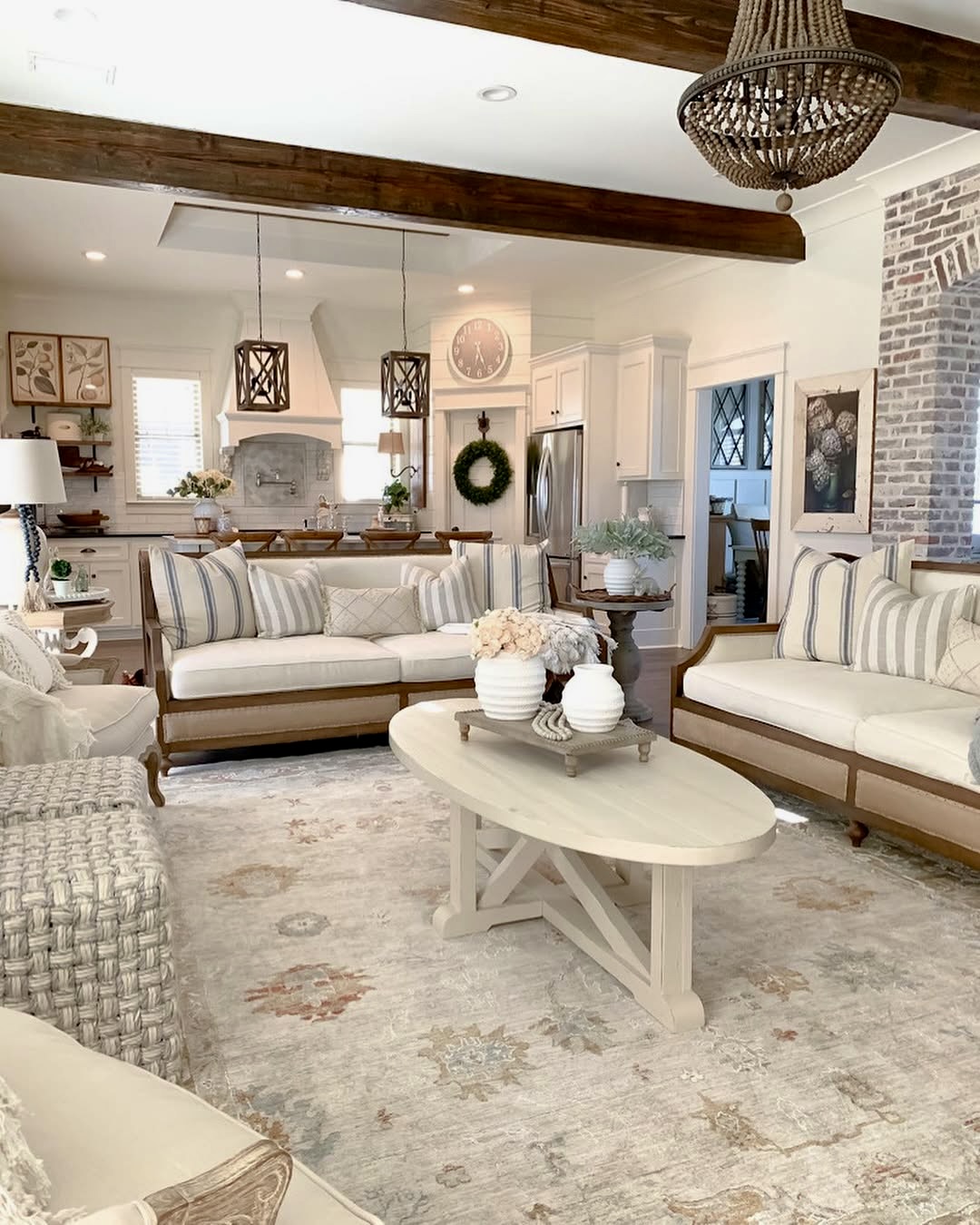 35 Farmhouse Living Room Decor 2025 Ideas That Blend Rustic Charm with ...