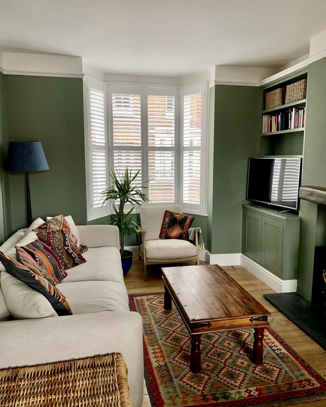 30 Living Room Wall Colors 2025 That Will Transform Your Space into a ...