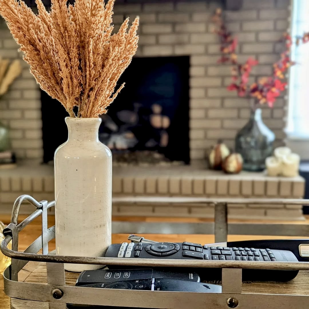 35 Cozy Fall Decor Ideas To Transform Your Home Into A Warm And