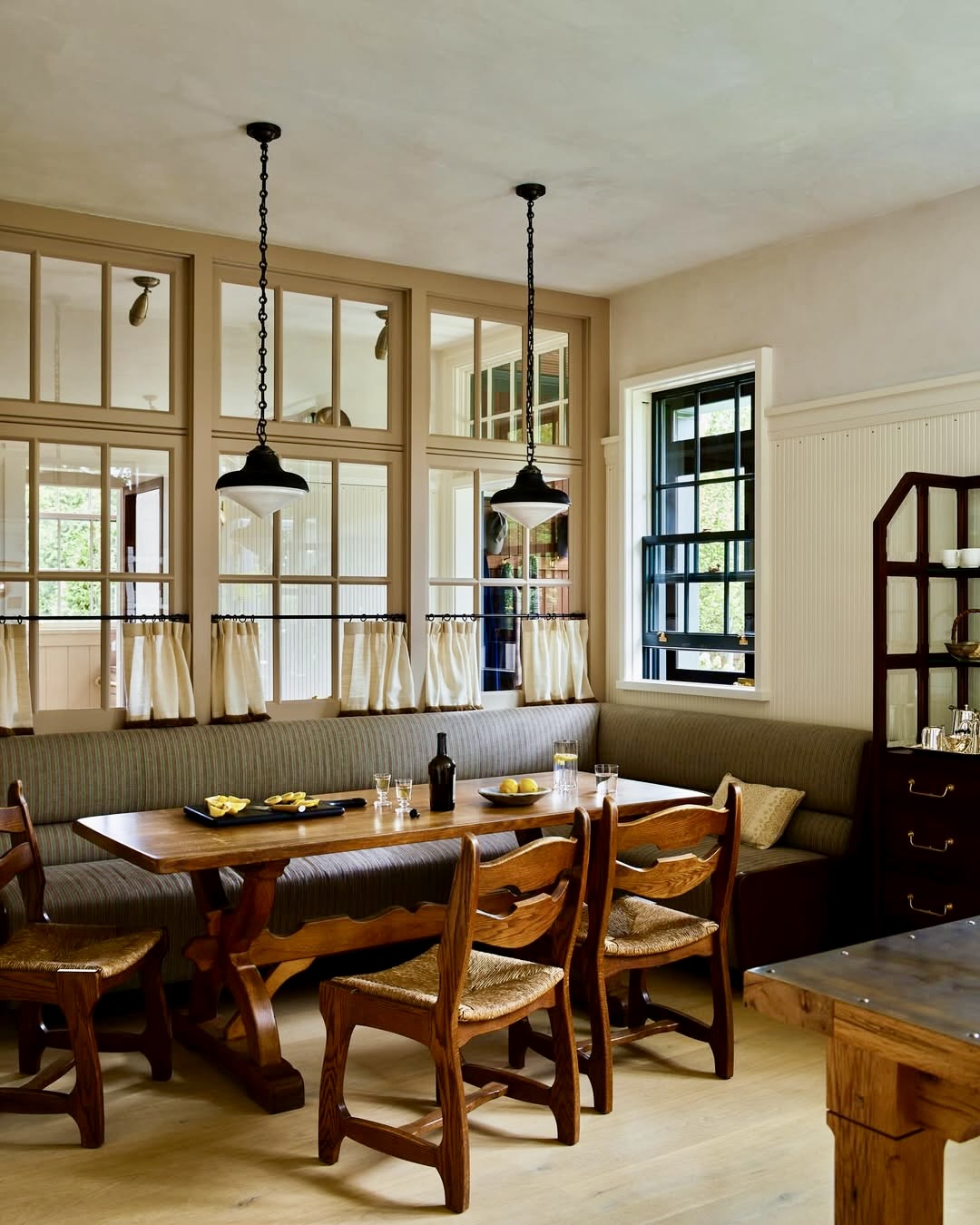 29 Kitchen Table Ideas 2025 That Will Instantly Upgrade Small Spaces ...