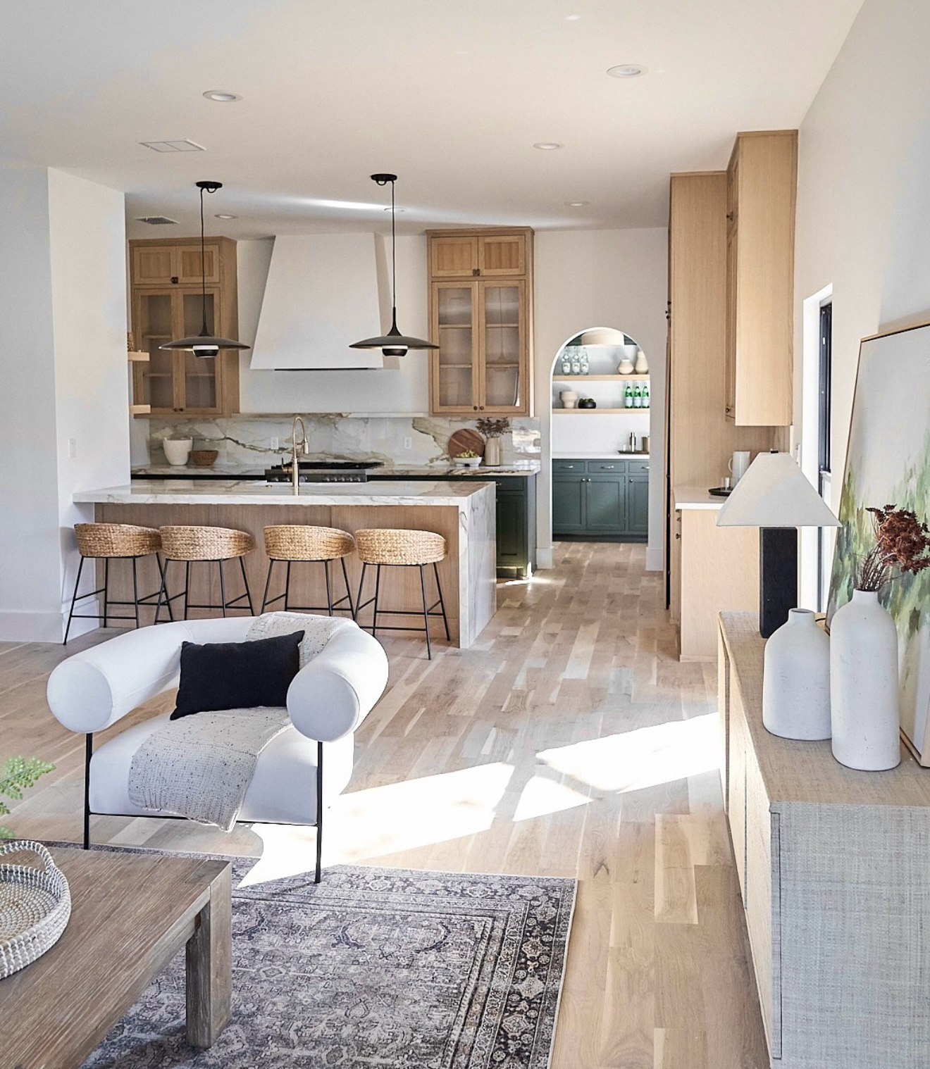 30 Open Floor Plan Living Room and Kitchen Ideas That Blend Style ...