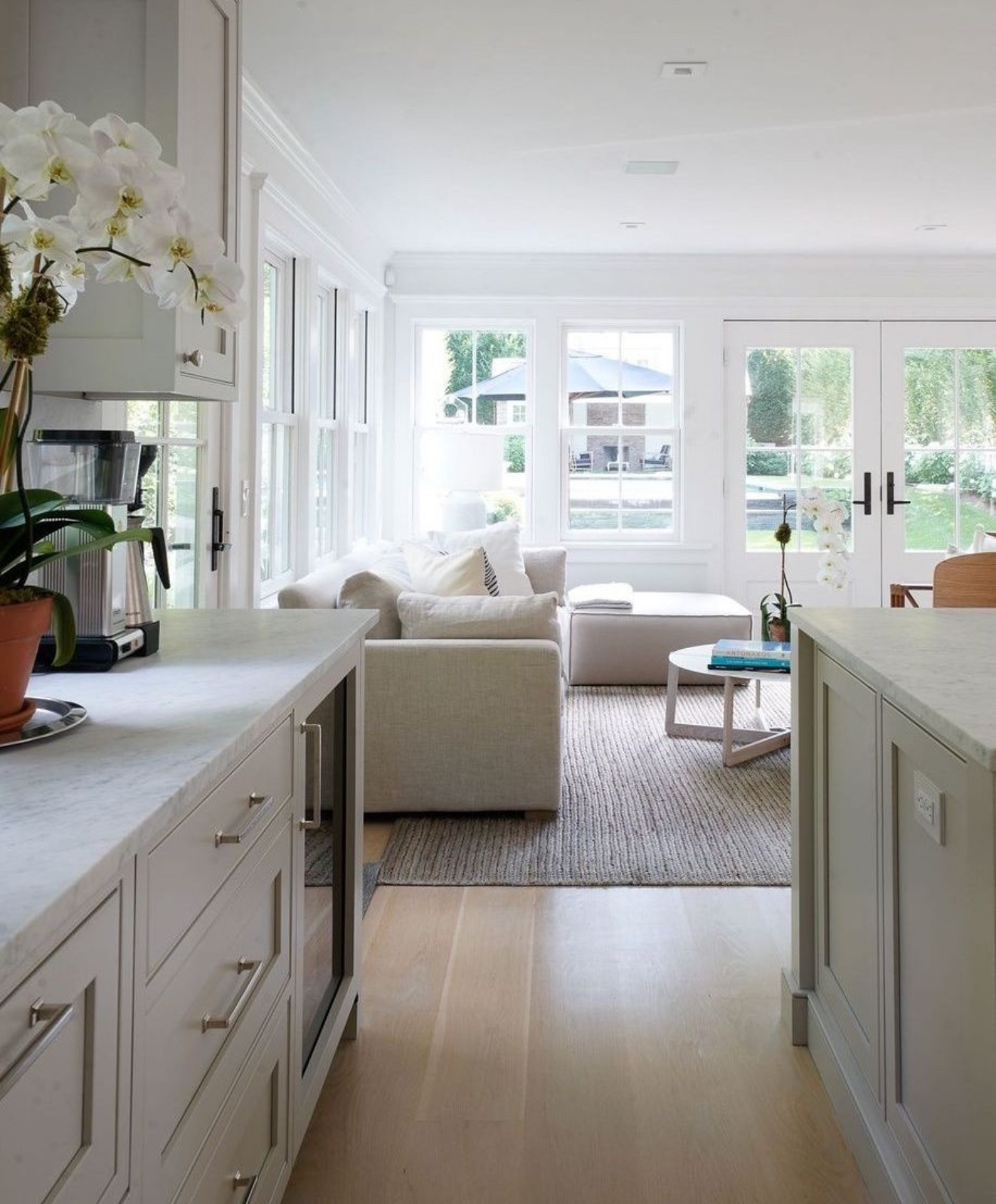 30 Open Floor Plan Living Room and Kitchen Ideas That Blend Style ...