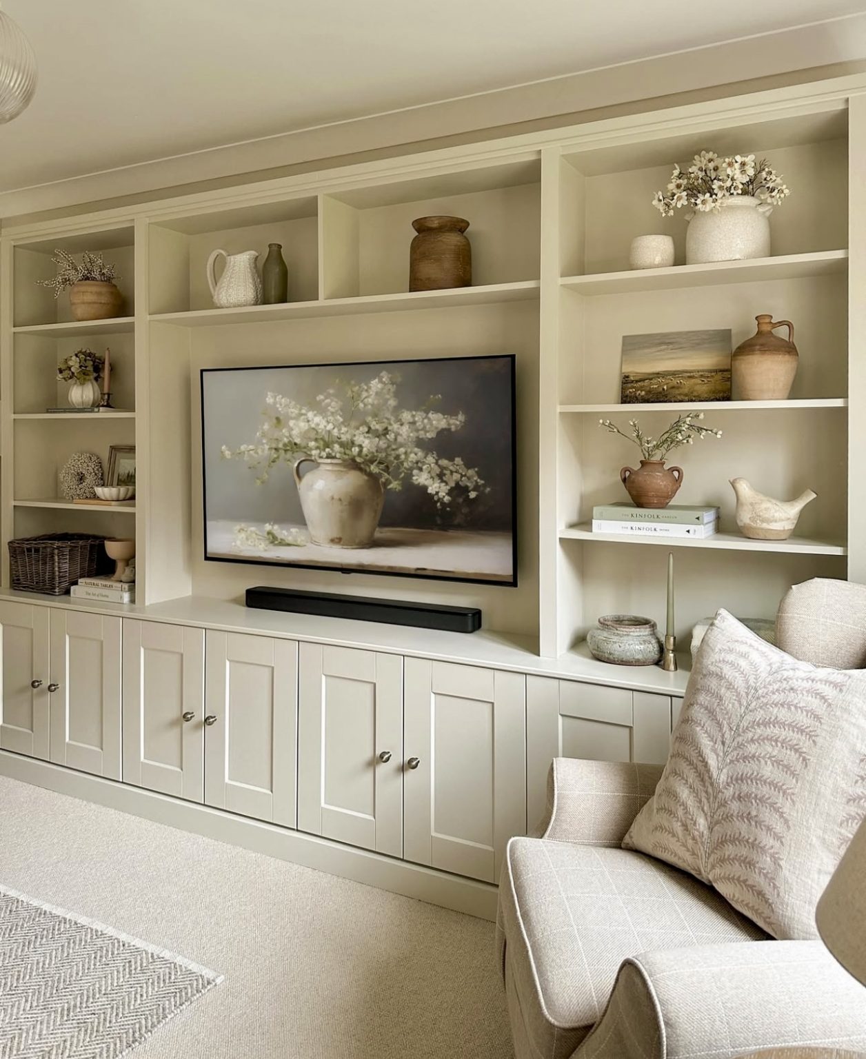 30 Living Room Shelves That Blend Style, Storage, and Personality ...
