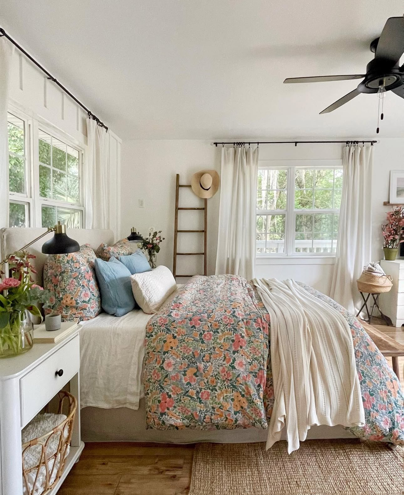 30 Spring Bedroom Ideas That Will Instantly Refresh Your Space in 2025 ...