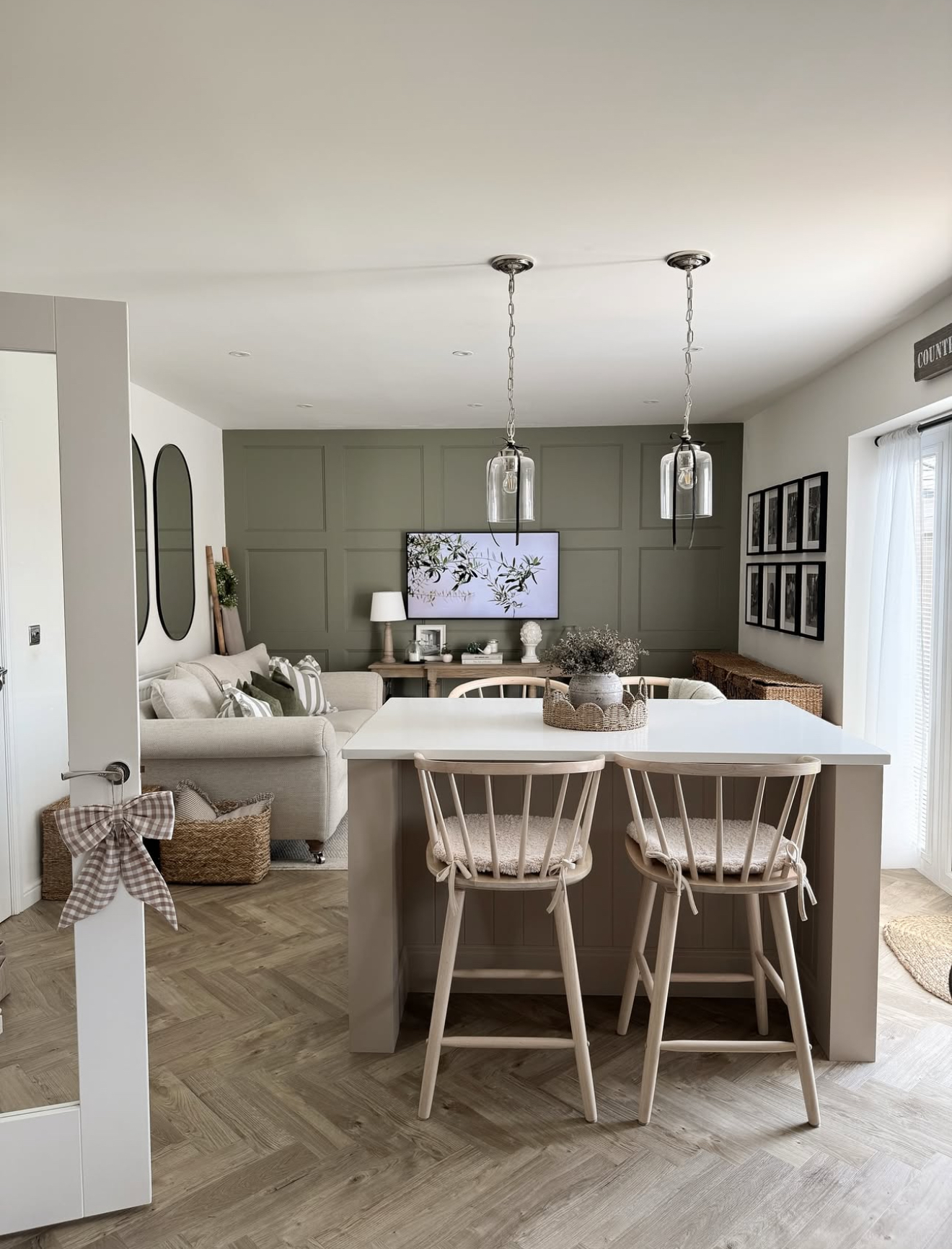 30 Open Floor Plan Living Room and Kitchen Ideas That Blend Style ...