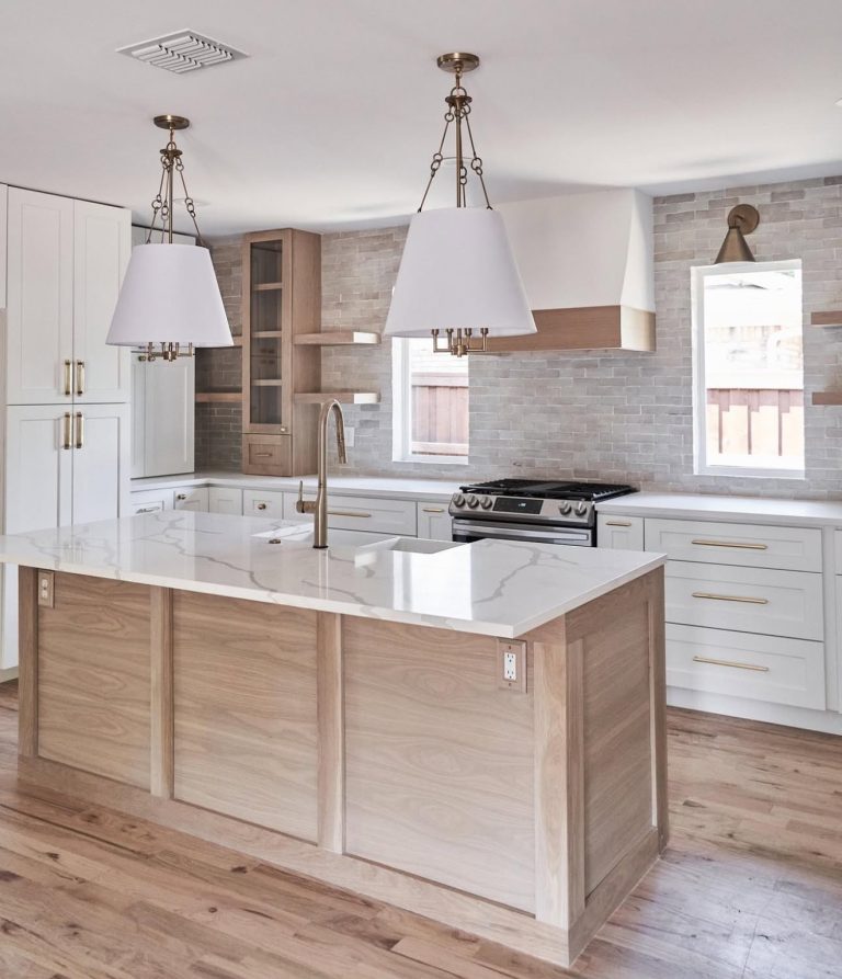 30 White Oak Kitchen Cabinets That Blend Warmth, Style and Modern ...