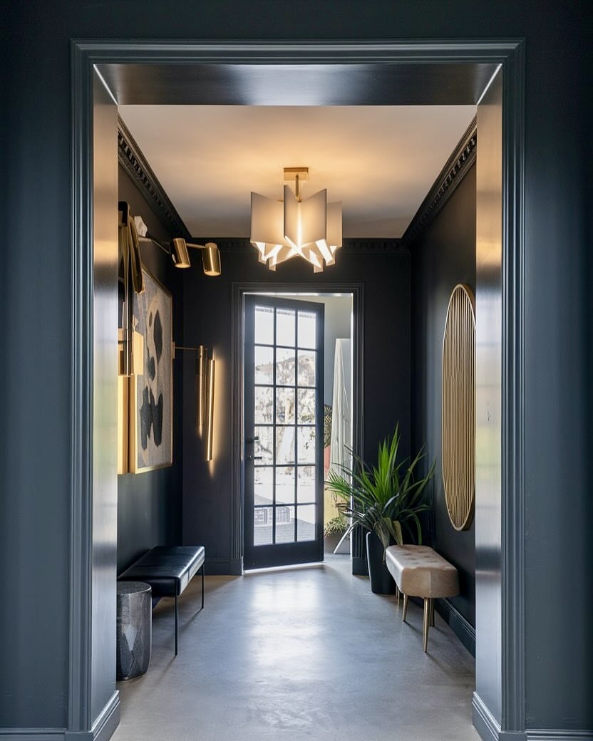 30 Hallway Paint Colors That Will Instantly Transform Your Home in 2025 ...
