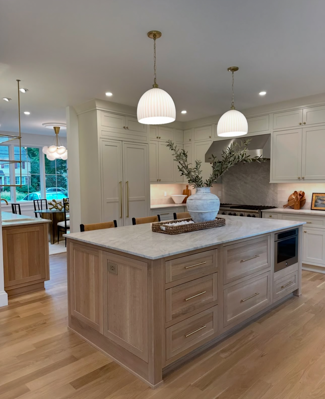 30 White Oak Kitchen Cabinets That Blend Warmth, Style and Modern ...
