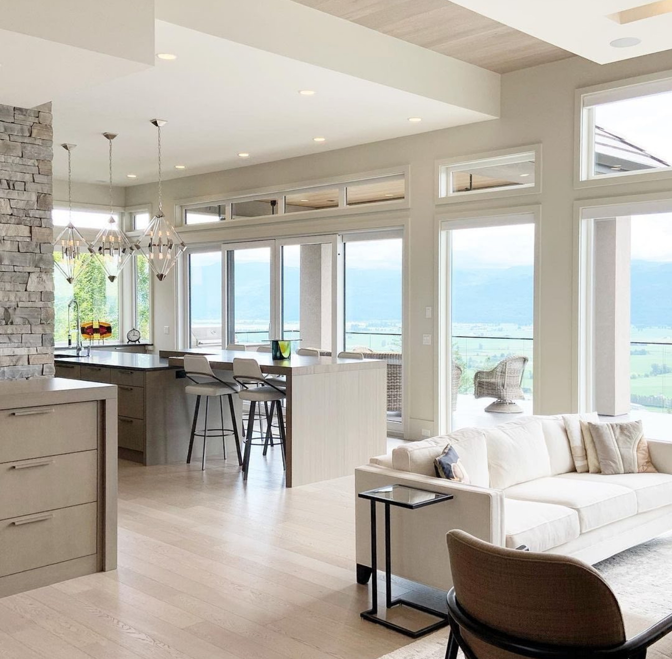 30 Open Floor Plan Living Room and Kitchen Ideas That Blend Style ...