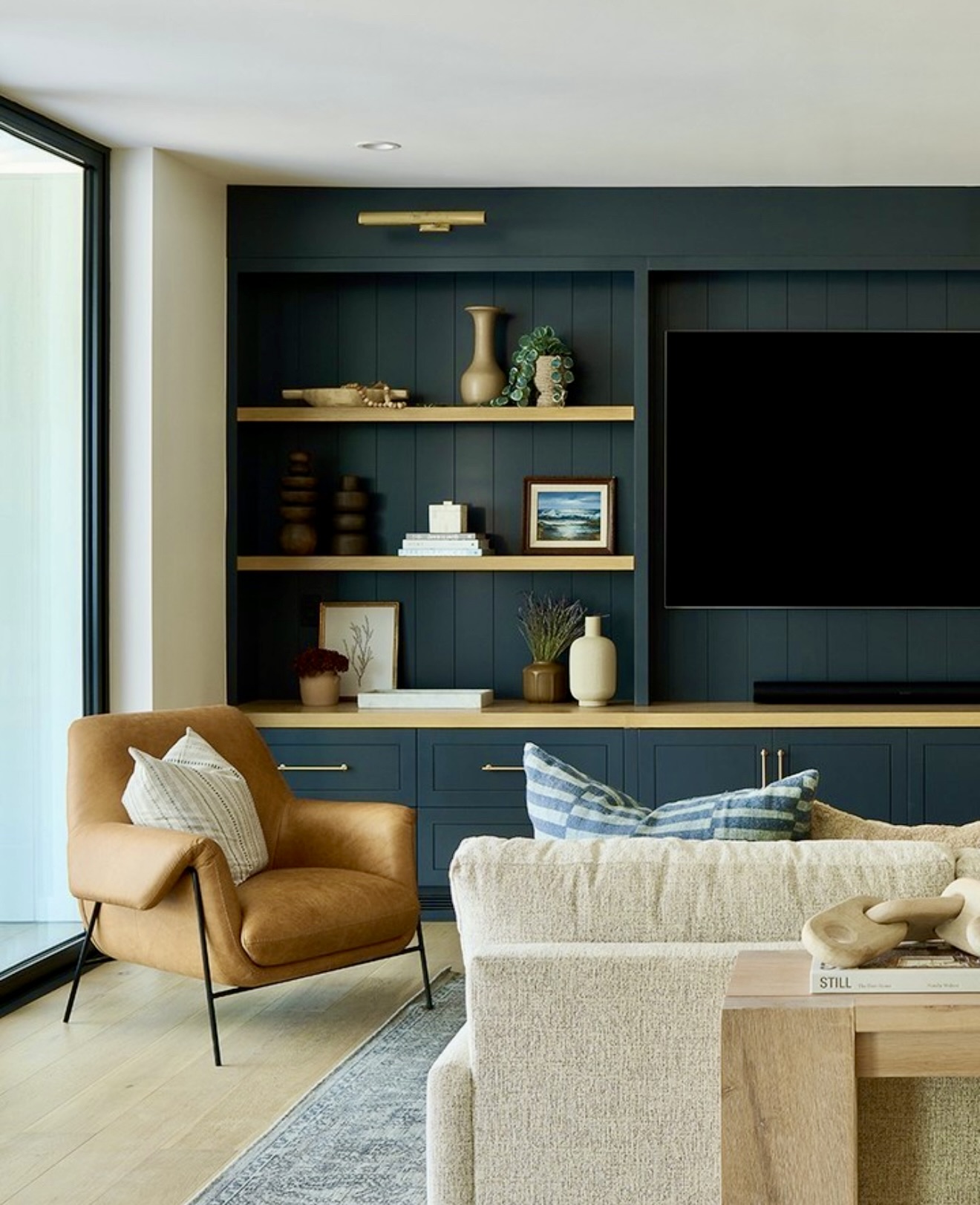 25 Built In Shelves Living Room Ideas That Will Instantly Elevate Your ...
