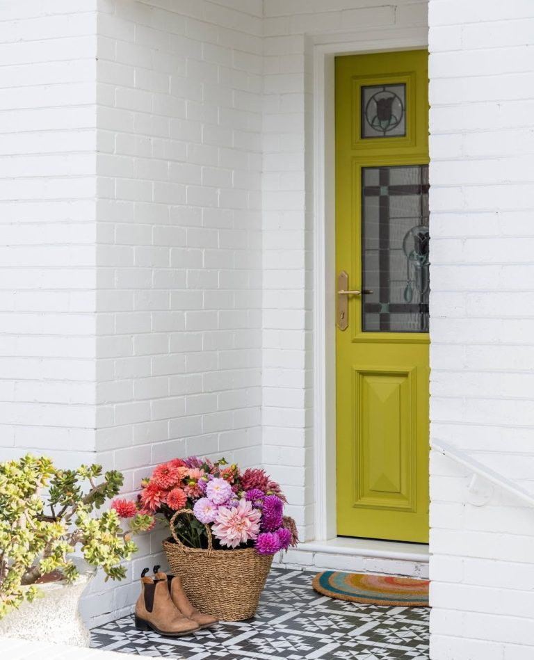 35 Front Door Entryway Ideas That Will Instantly Elevate Your Home’s ...