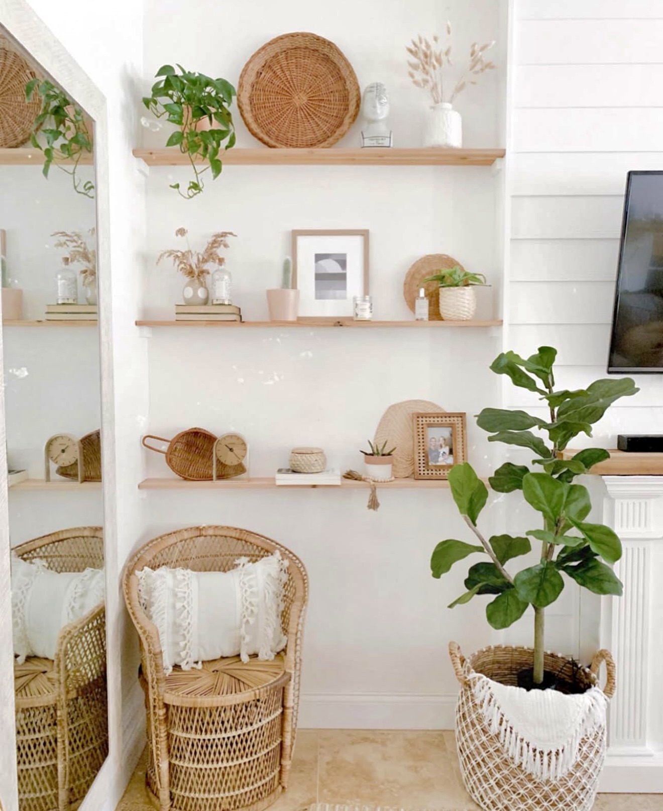 25 Built In Shelves Living Room Ideas That Will Instantly Elevate Your ...