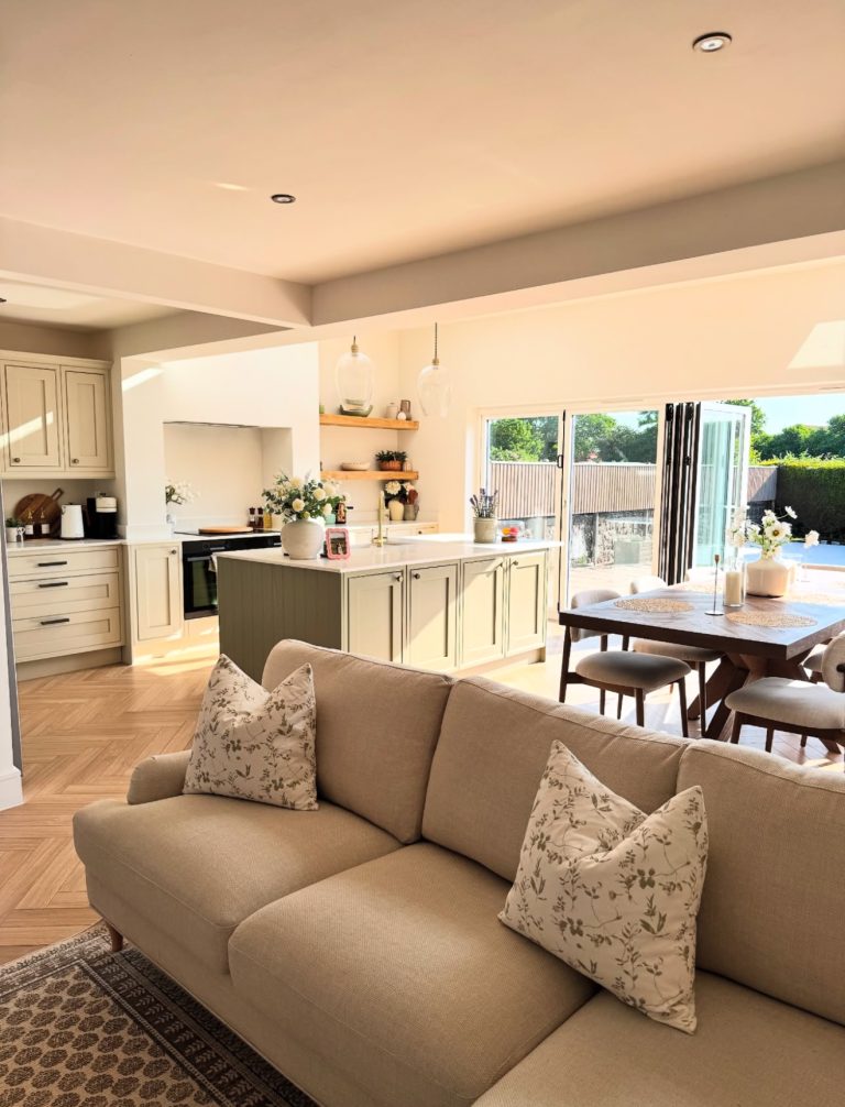 30 Open Floor Plan Living Room and Kitchen Ideas That Blend Style ...