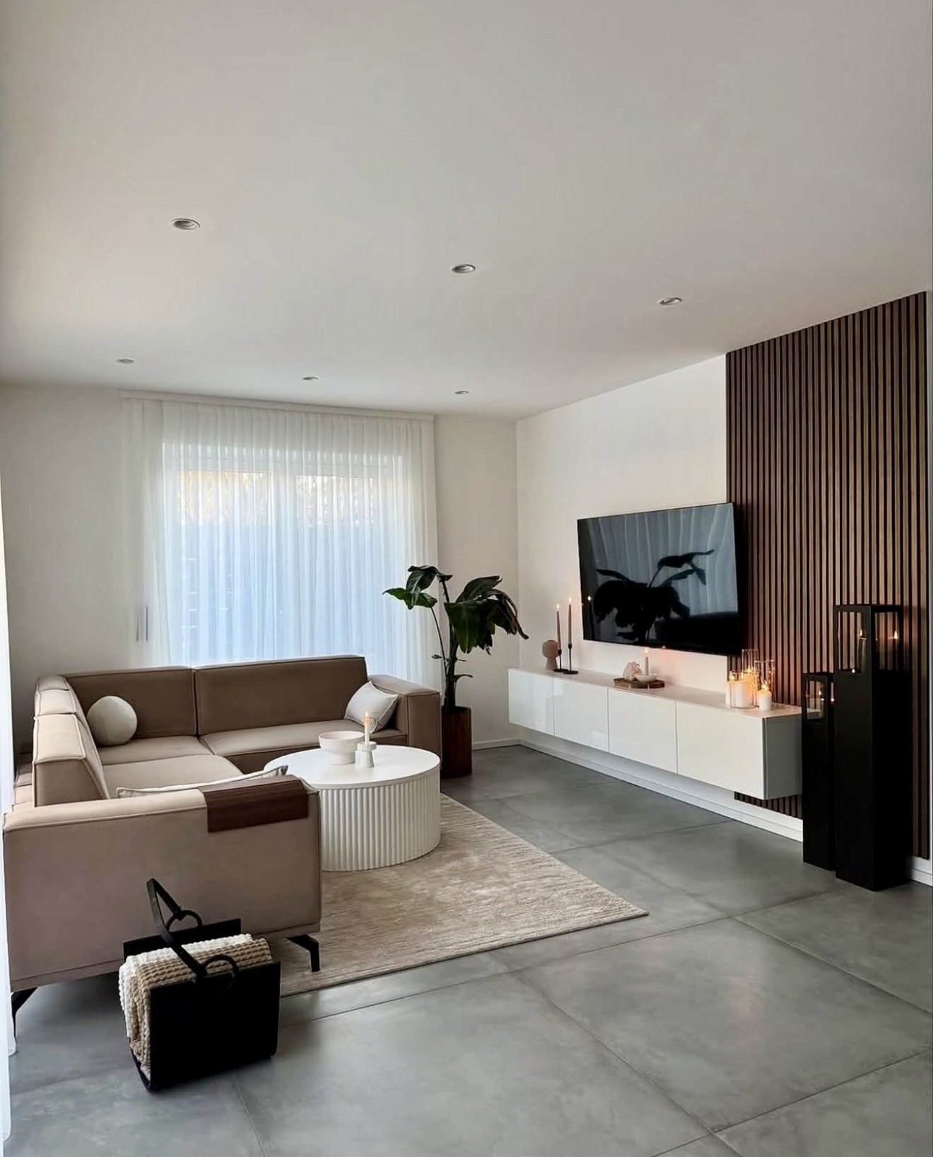 Fresh Look at 30 Minimalist Living Room 2026 Ideas For Modern Cozy And