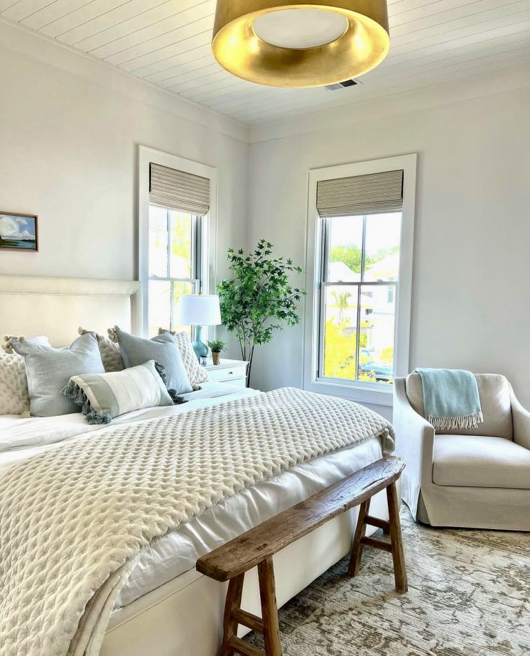 35 Coastal Bedroom Ideas 2026 for a Relaxing, Modern and Cozy Beach ...