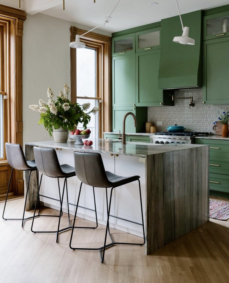 30 Kitchen Cabinet Color Ideas 2026: Stylish, Timeless and Bold Trends ...