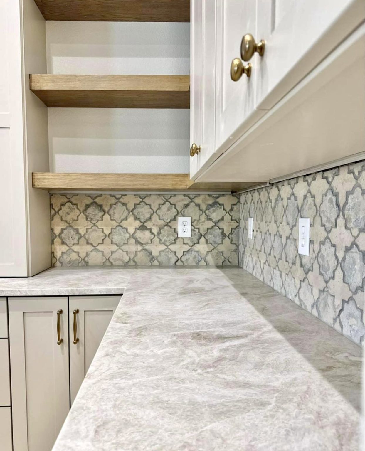 30 Kitchen Backsplash Ideas 2026: Modern, Farmhouse, Tile and Mosaic ...