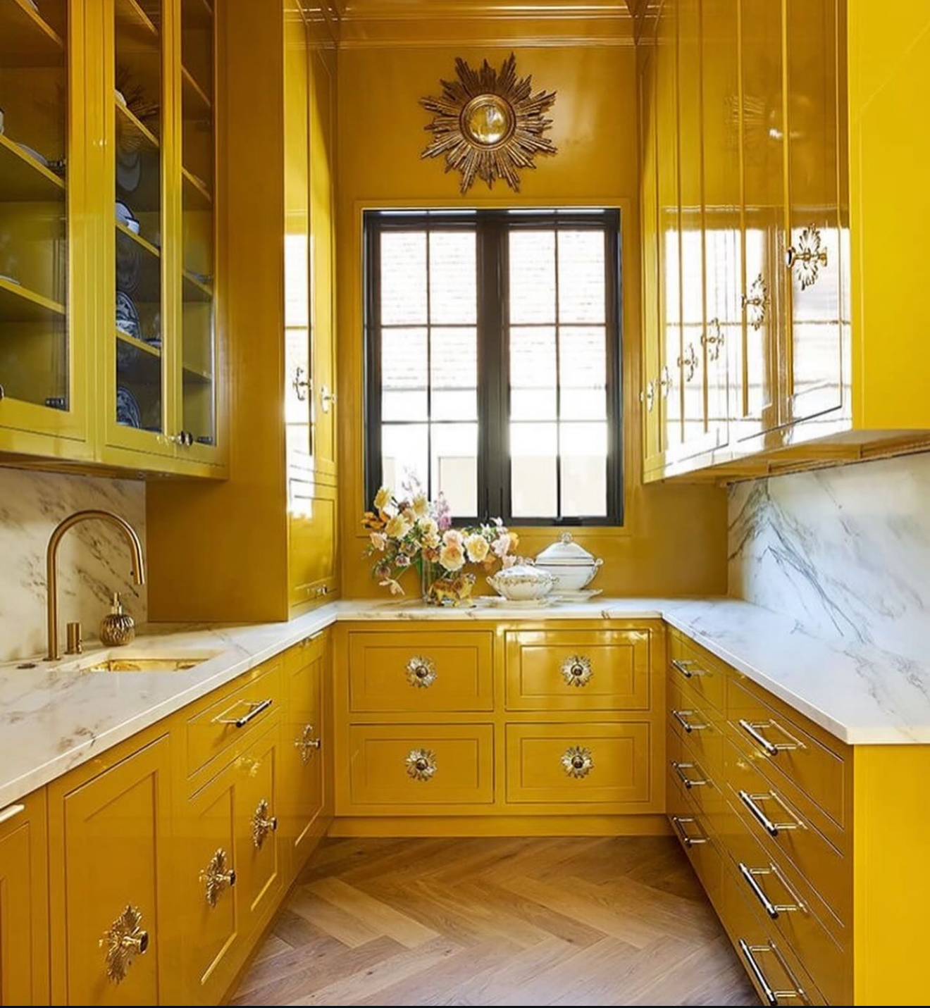 25 Yellow Kitchen 2026 Ideas: From Butter Pastels to Bold Mustard ...