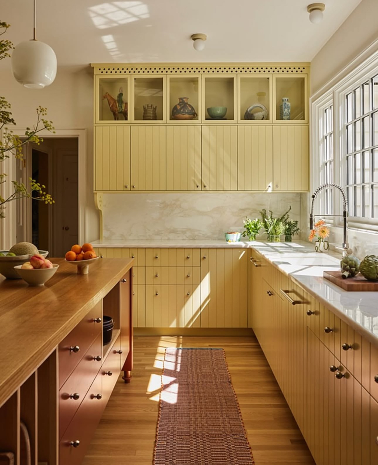 25 Yellow Kitchen 2026 Ideas: From Butter Pastels to Bold Mustard ...
