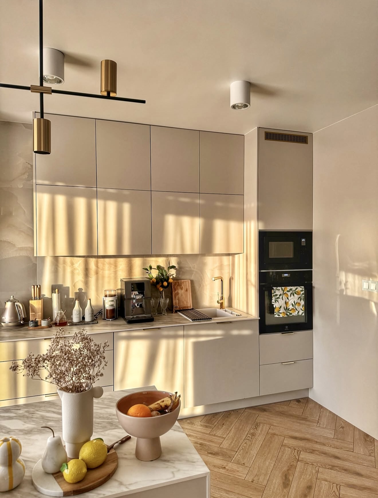 30 Kitchen Cabinet Color Ideas 2026: Stylish, Timeless and Bold Trends ...