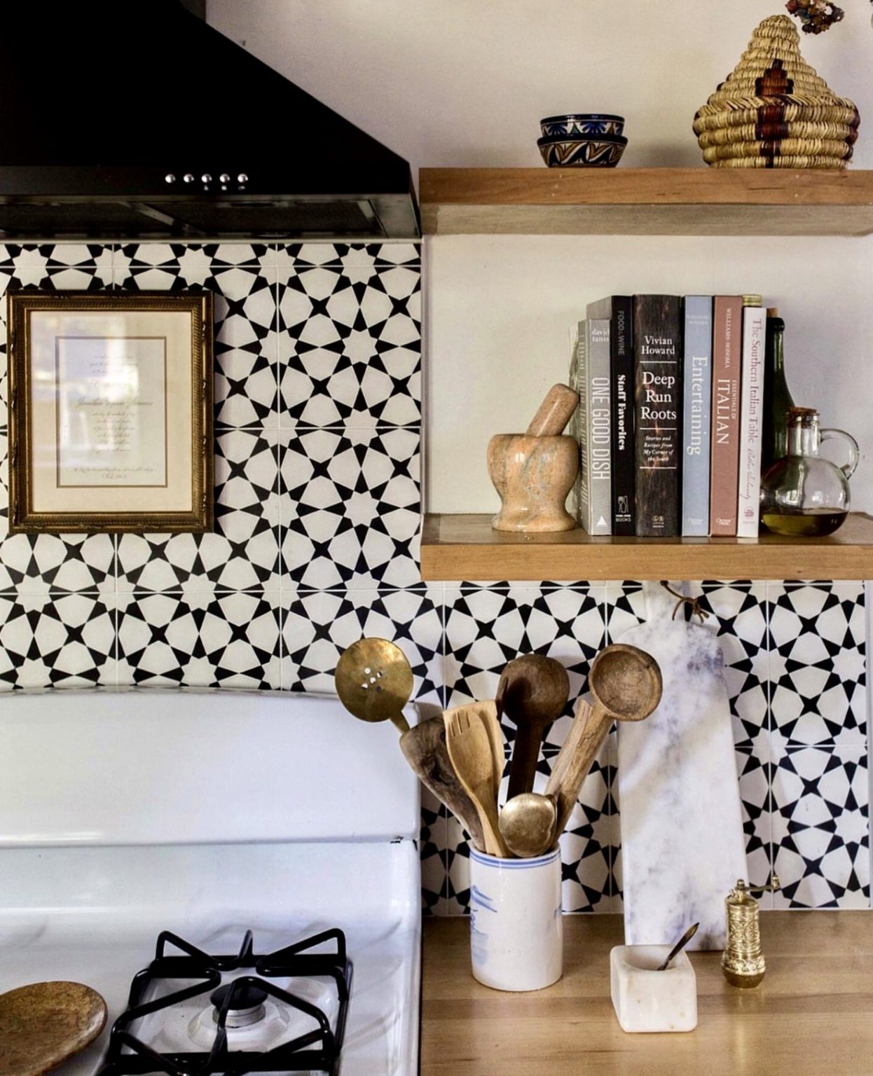 30 Kitchen Backsplash Ideas 2026: Modern, Farmhouse, Tile and Mosaic ...