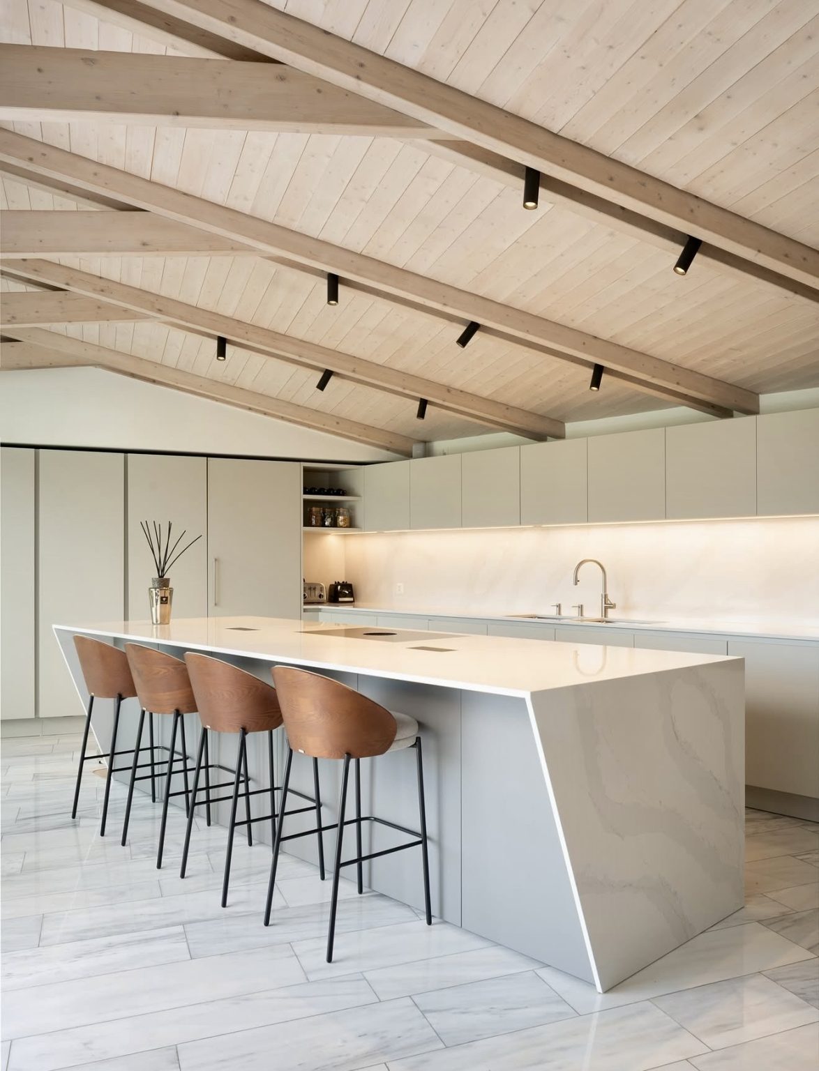 30 Modern Kitchen Ideas 2026 That Redefine Luxury, Comfort, and ...