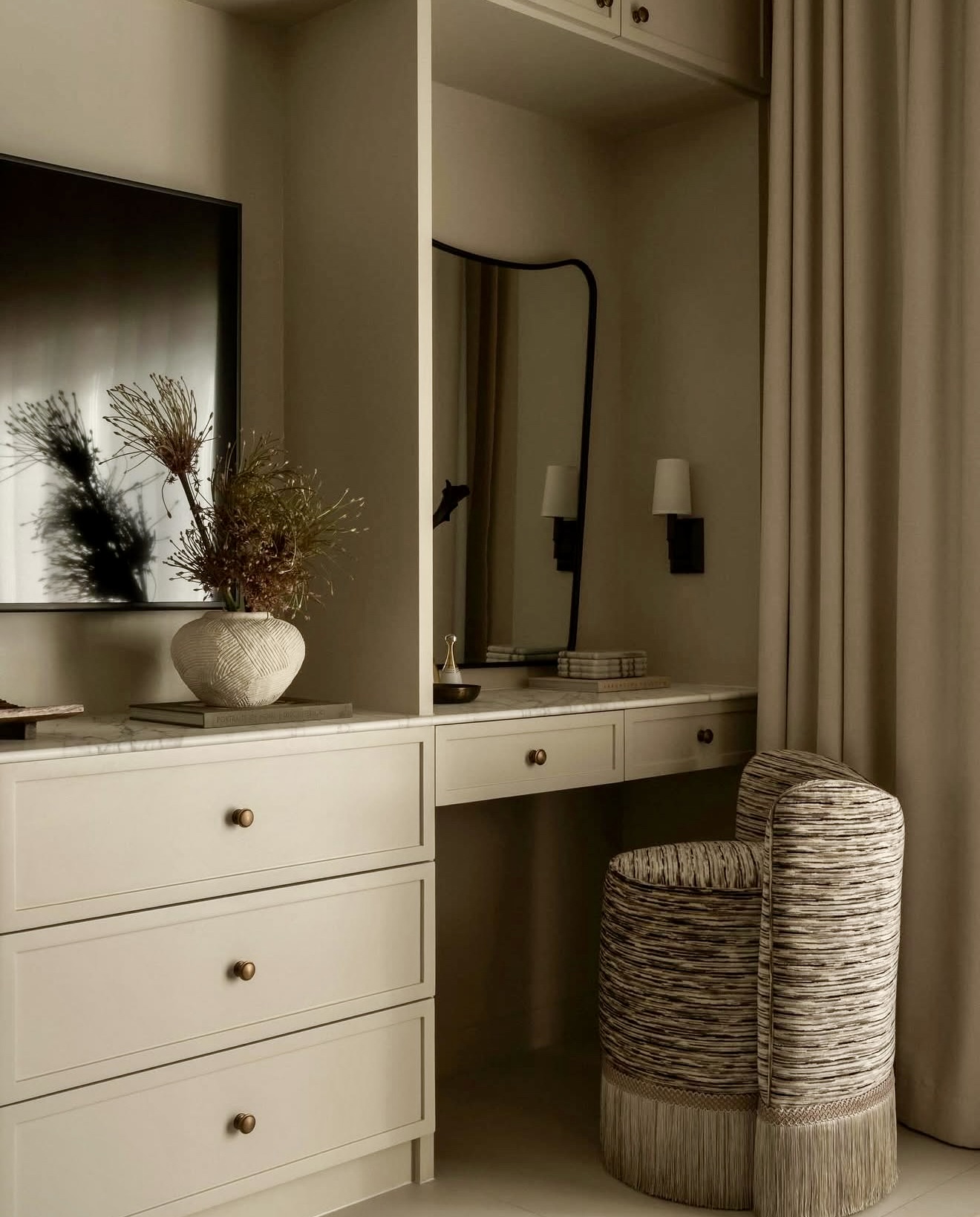 30 Vanity Ideas Bedroom 2026: Stylish, Modern and Small-Space Friendly ...