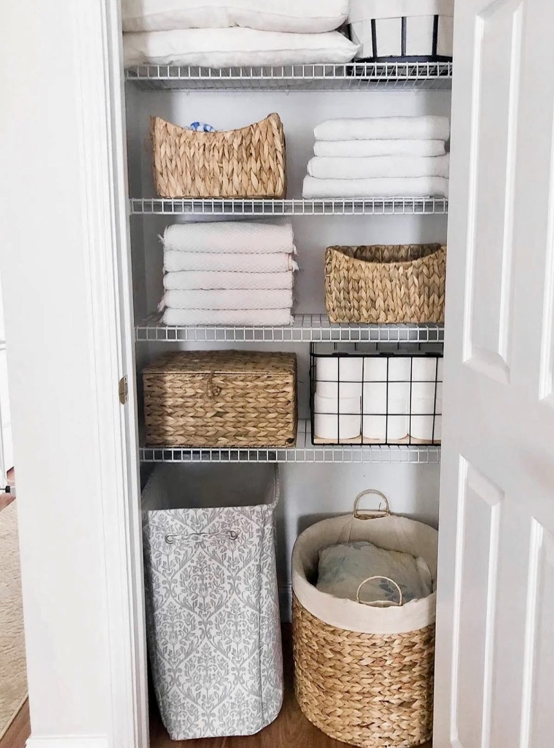 30 Linen Closet Organization 2026 Ideas That Transform Small Spaces ...