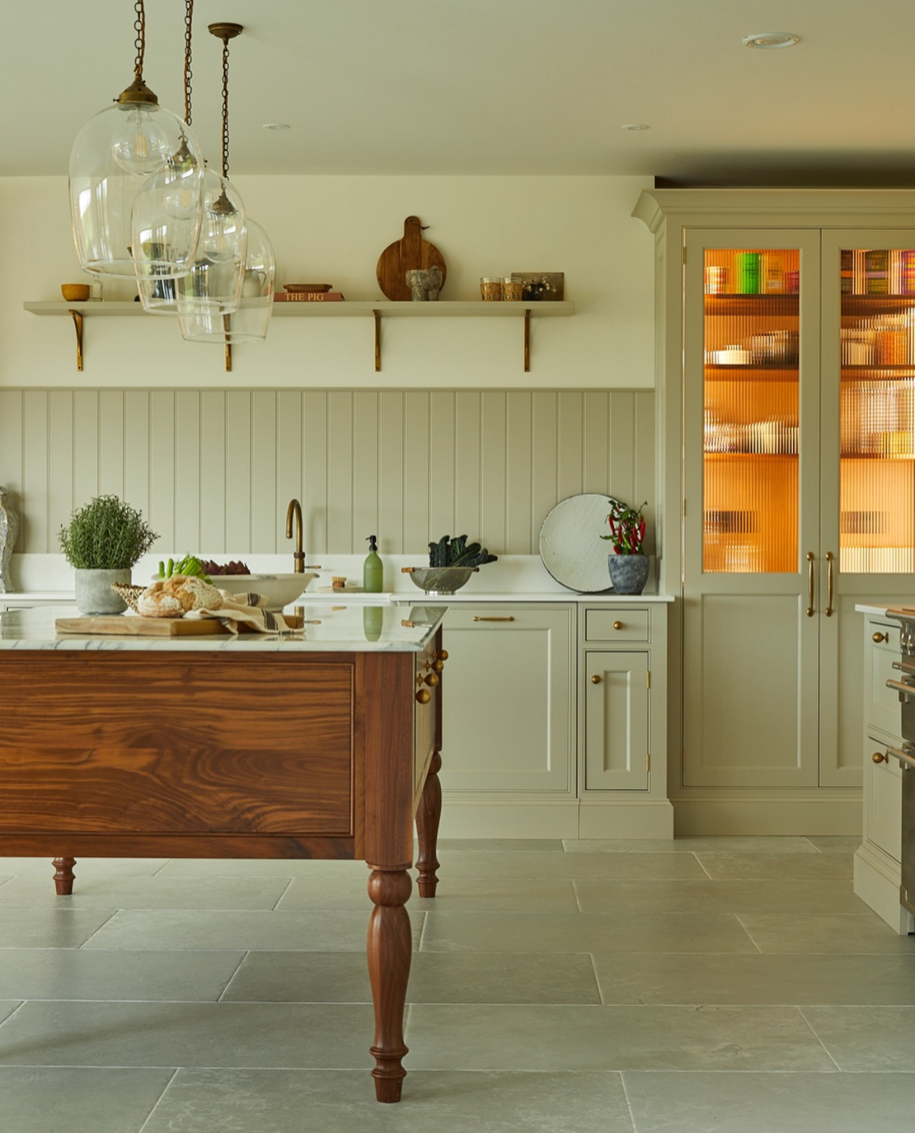 25 Modern Farmhouse Kitchens 2026 That Blend Rustic Charm With Modern ...