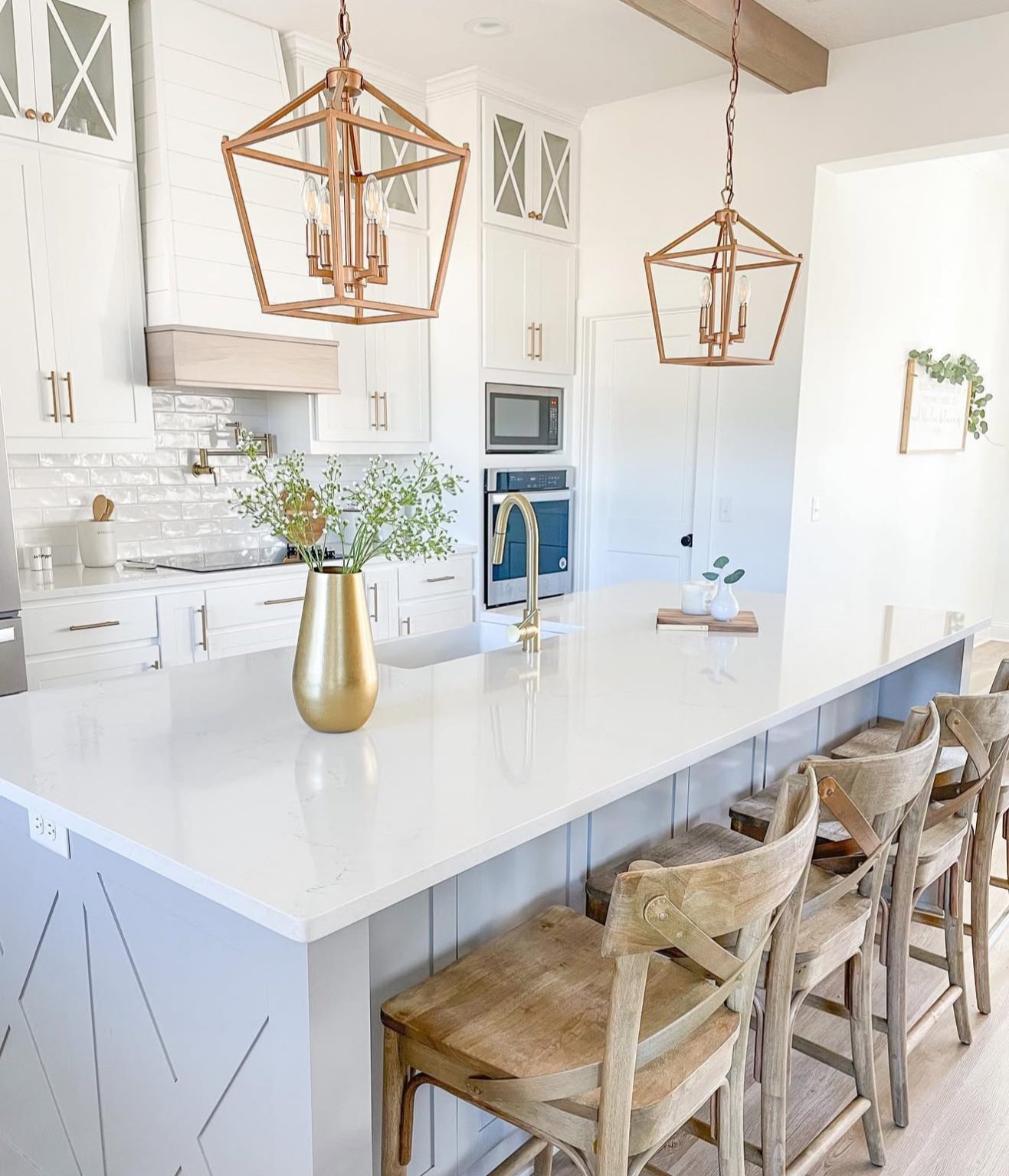 25 Modern Farmhouse Kitchens 2026 That Blend Rustic Charm With Modern ...
