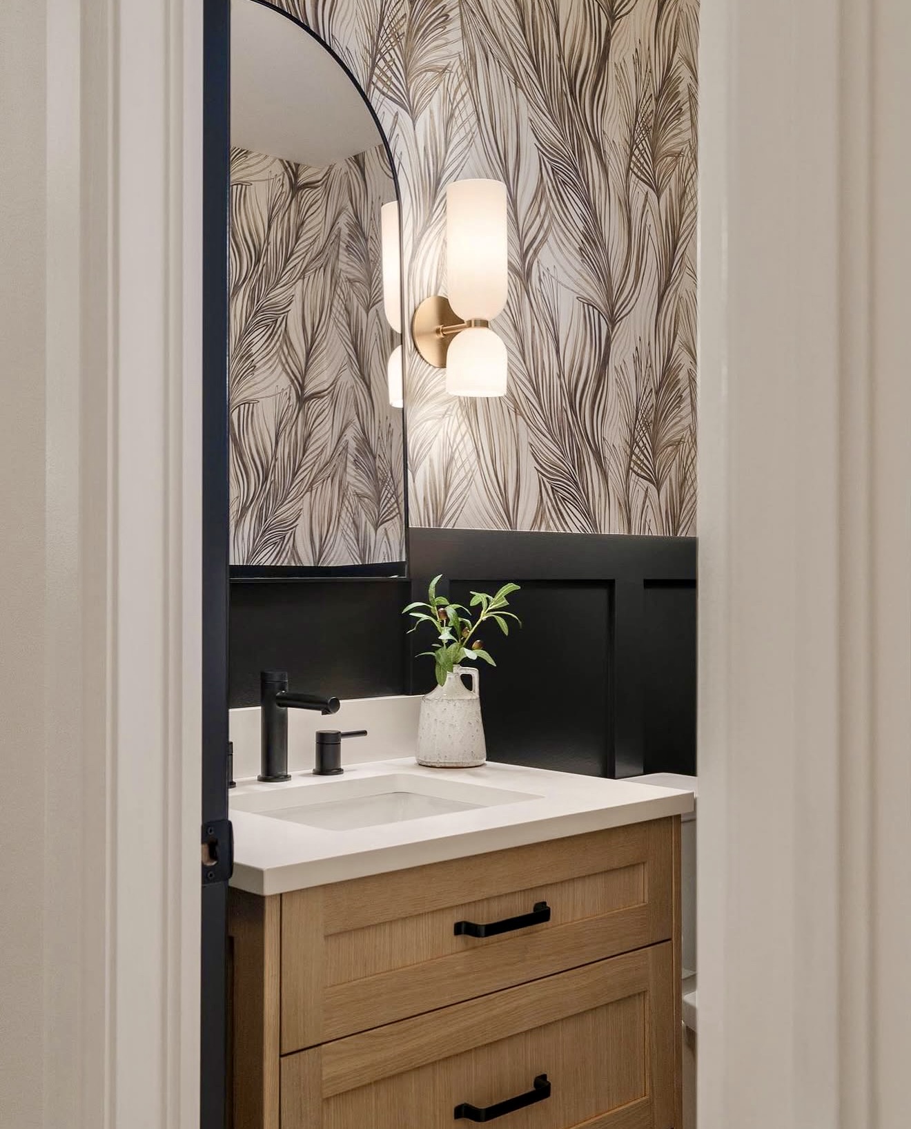 35 Powder Room Ideas 2026: Stunning Small-Space Designs With Moody ...