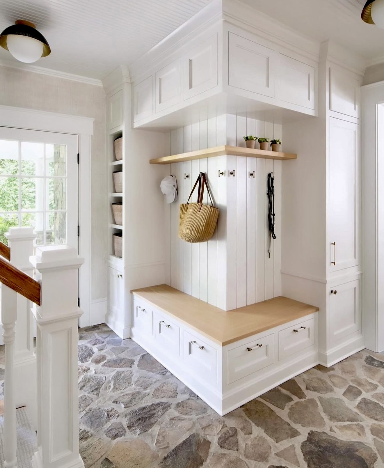 Curated visual reference: Visual Reference: 35 Mudroom Ideas 2026 Stylish Functional Entryway Designs For Modern