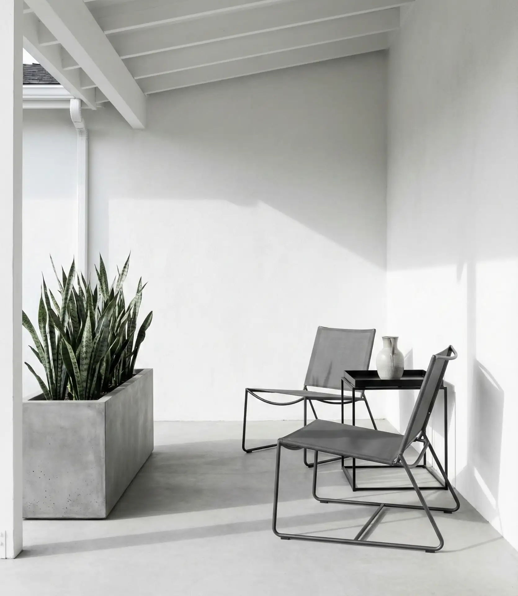 Bloxburg-Inspired Modern Minimalist Porches 1