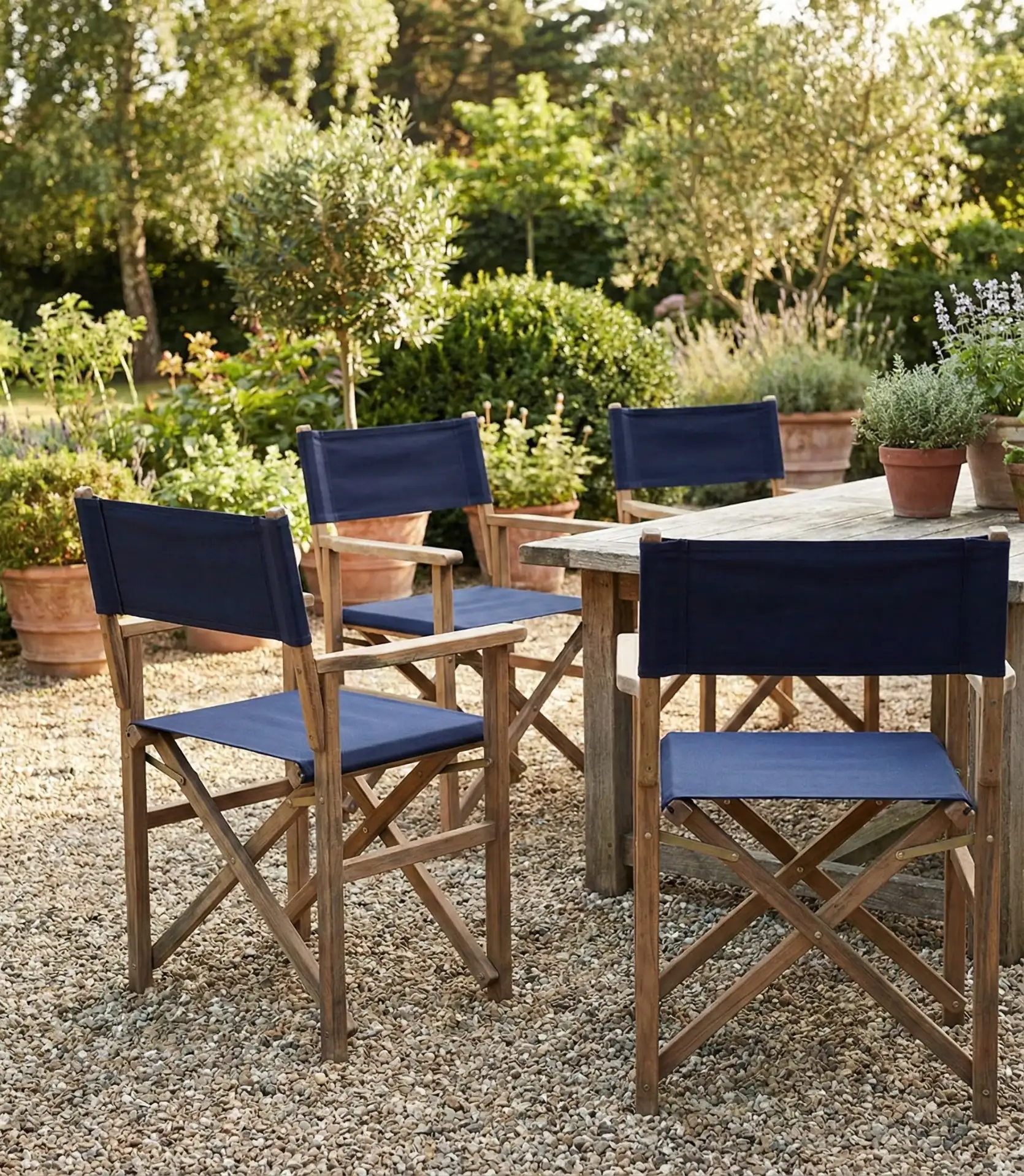 Folding Director's Chairs for Flexible Entertaining 2