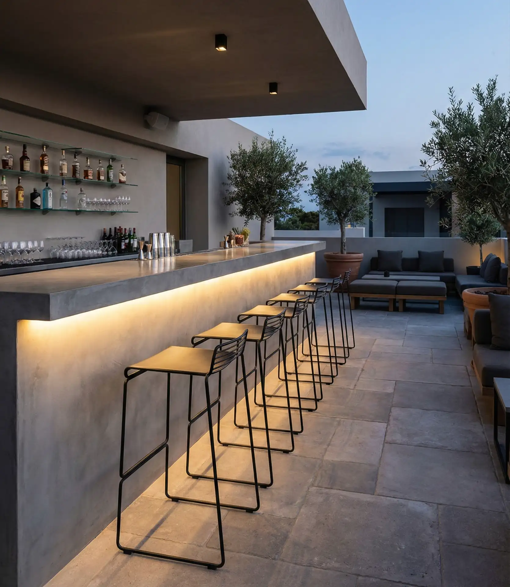 Sleek Modern Outdoor Kitchen Counter 1