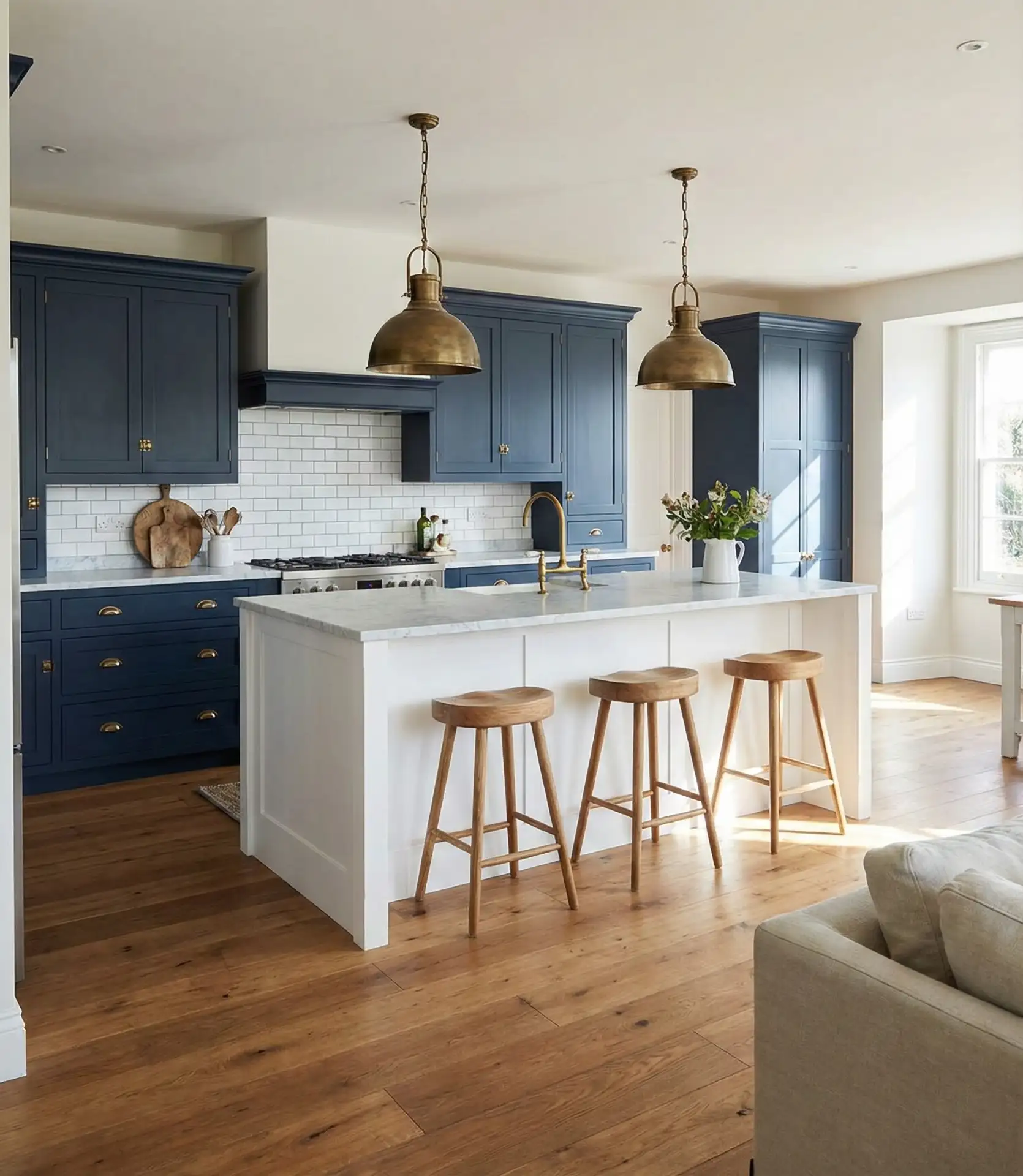 Two-Tone Cabinet Separation 1