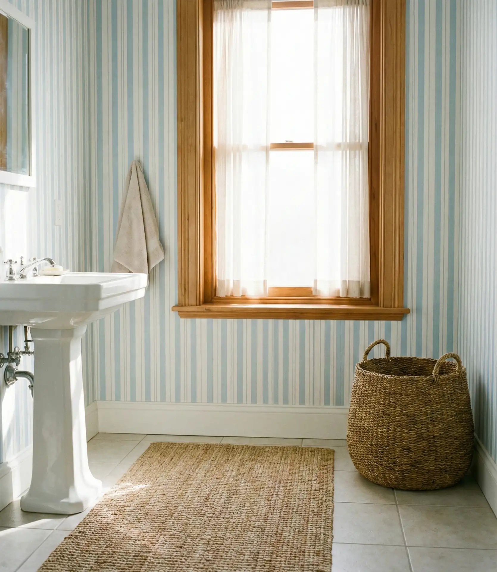 Coastal Blue and White Stripe Pattern 2