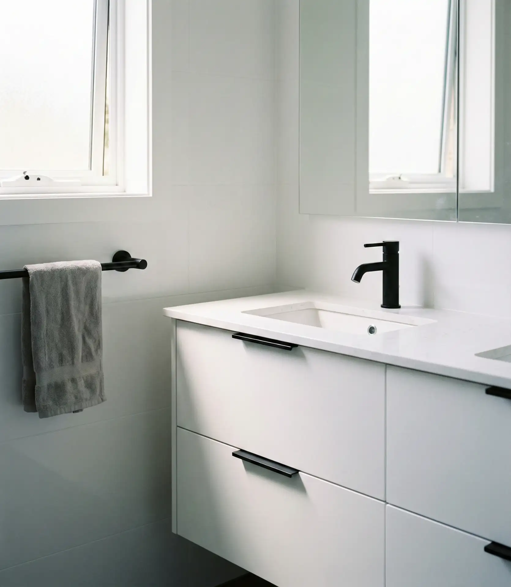 Contemporary Black Hardware Suite 1