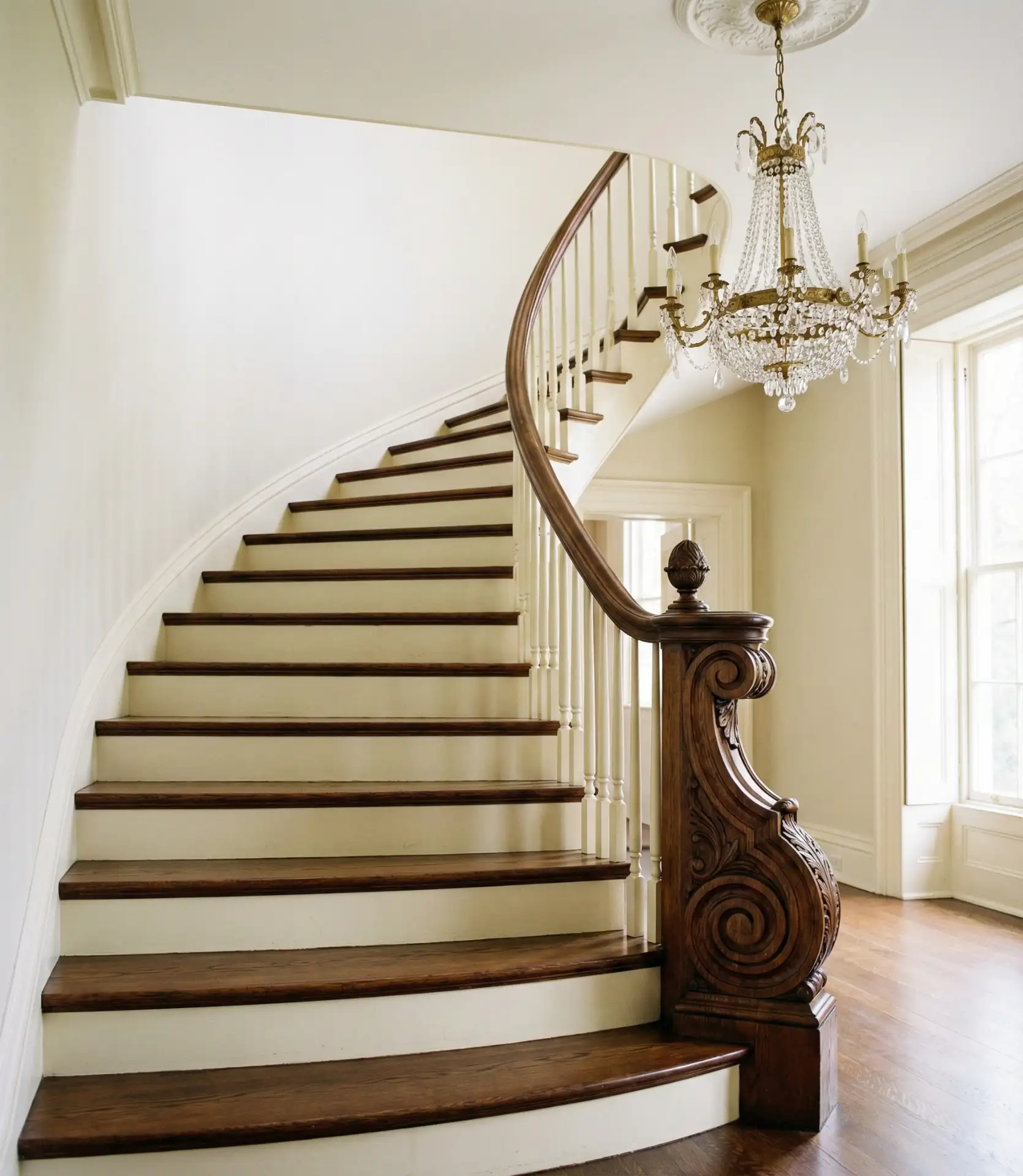 Curved Elegance for Formal Homes 2